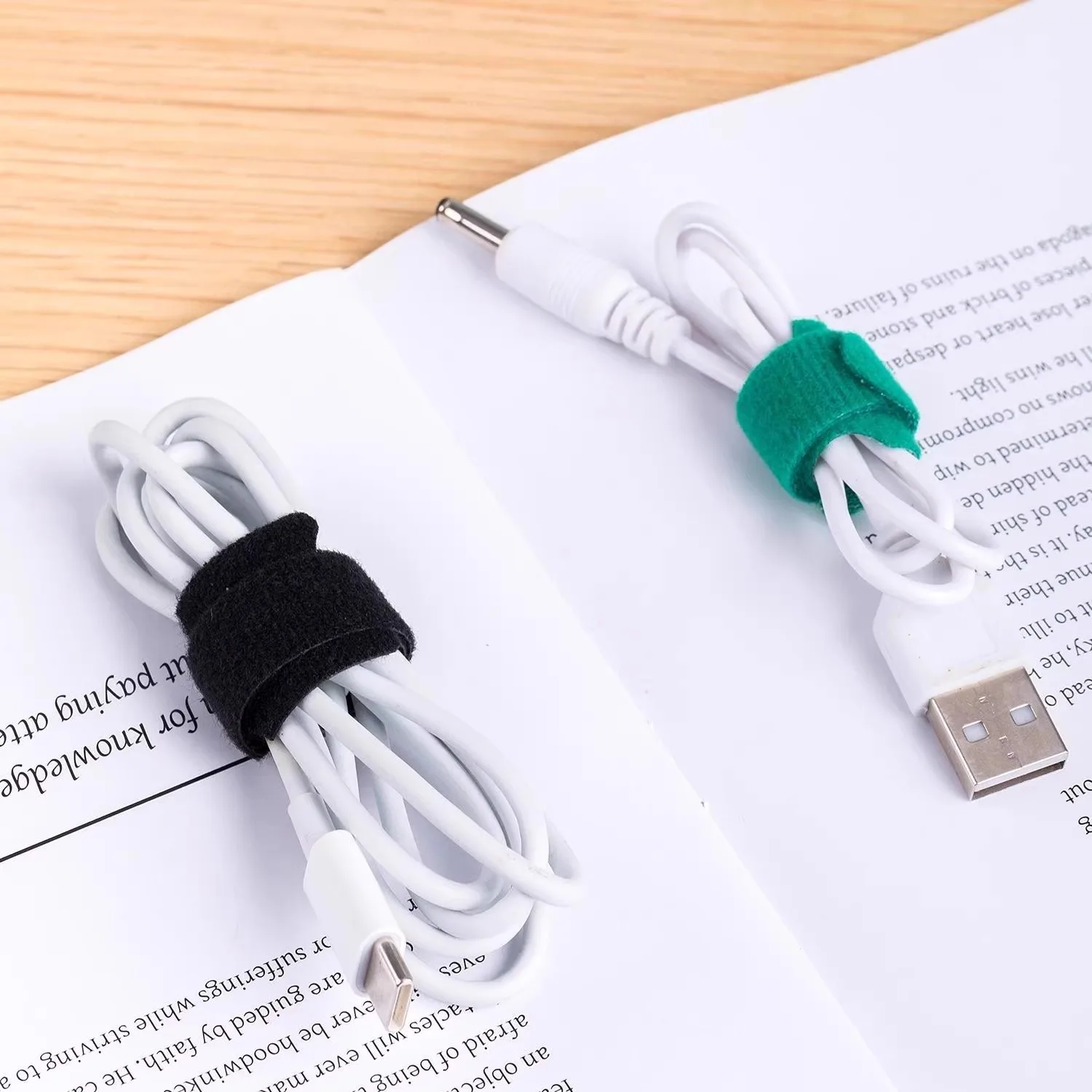 カット不要の再利用可能なケーブルオーガナイザー フックアンド - Velcro Hook Loop のレビューと価格